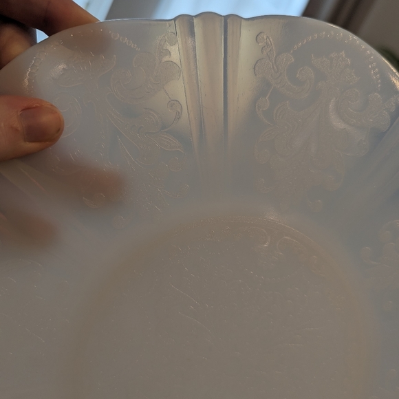 Vintage MacBeth Evans Monax Milk Depression Glass American Sweetheart Cake Plate - Picture 6 of 7